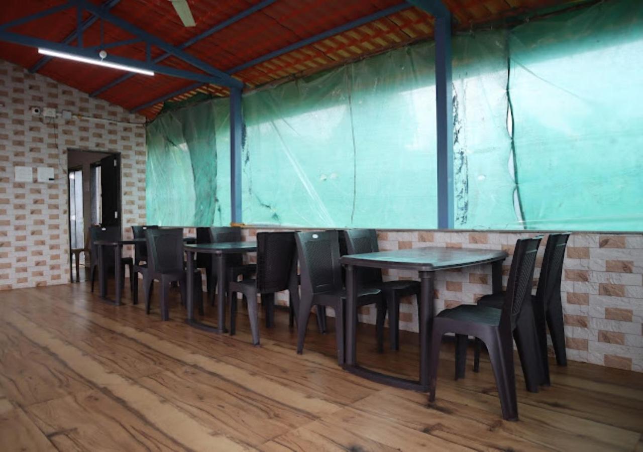 Sea King Beach Resort Ganpatipule Εξωτερικό φωτογραφία