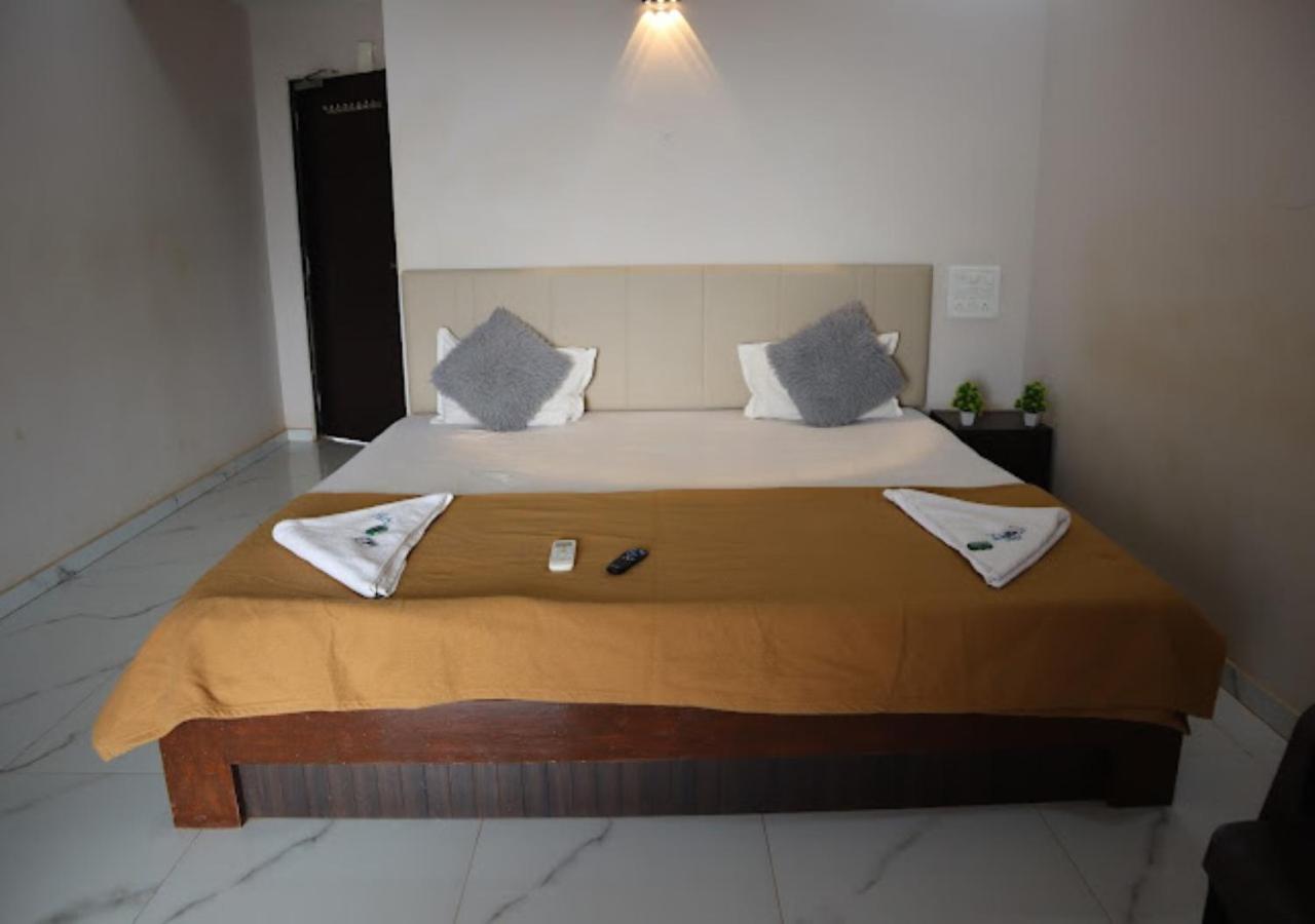 Sea King Beach Resort Ganpatipule Εξωτερικό φωτογραφία