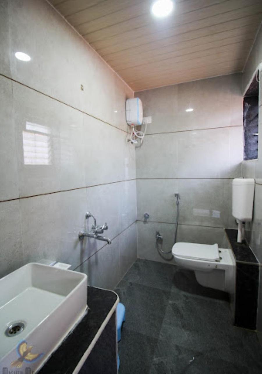 Sea King Beach Resort Ganpatipule Εξωτερικό φωτογραφία