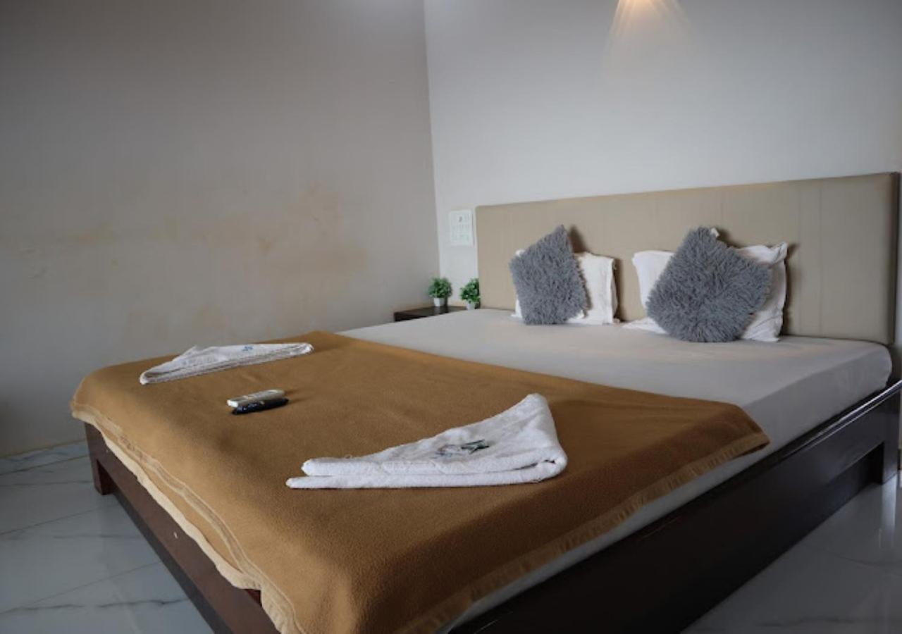 Sea King Beach Resort Ganpatipule Εξωτερικό φωτογραφία